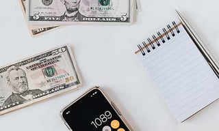 money-pexels-karolina-grabowska-4386321